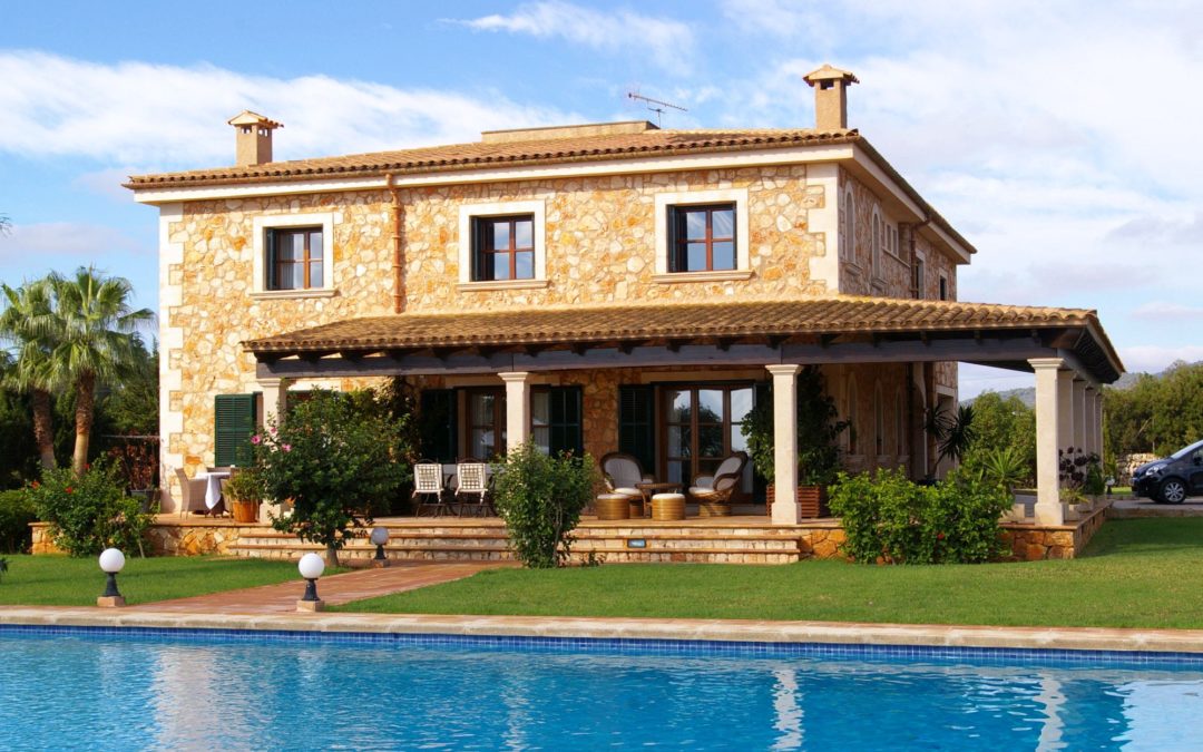 Finca Mitjana entre jardines mediterráneos